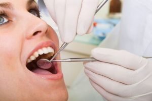 Khi nào nên nhổ răng số 7 và nhổ có nguy hiểm gì không?