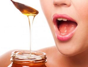 Chữa nhiệt miệng bằng mật ong – Xóa tan nỗi lo đau nhức