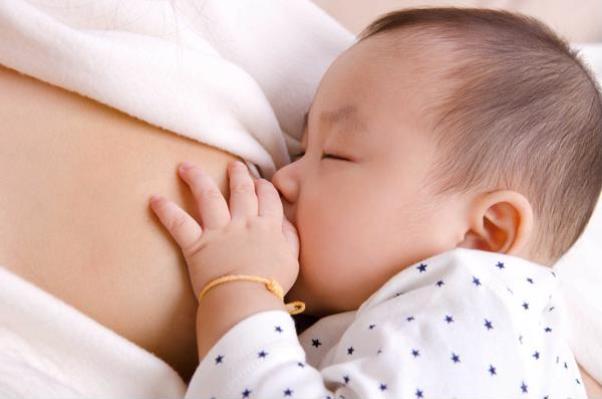 Trẻ sơ sinh bị nhiệt miệng - Nguyên nhân & cách điều trị AN TOÀN nhất 3
