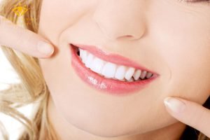 Bọc răng sứ điều trị tủy là gì? Tại sao cần phải thực hiện